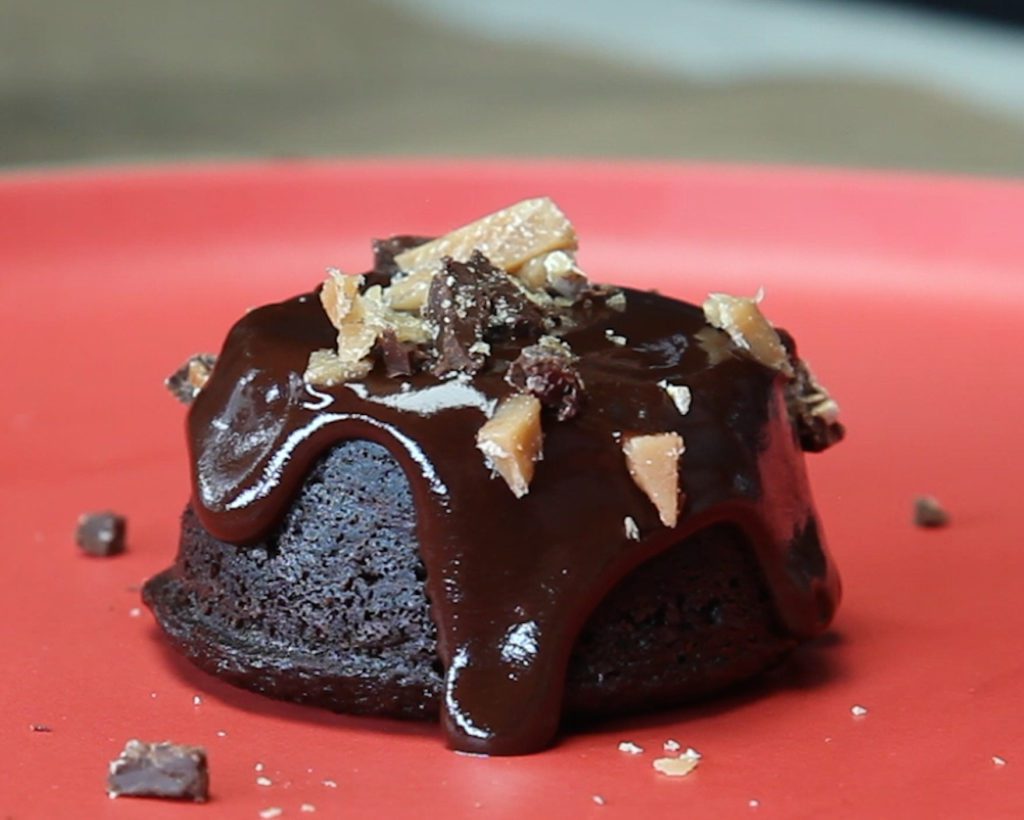 Gluten-Free Super-Moist Mini Chocolate Cakes Recipe