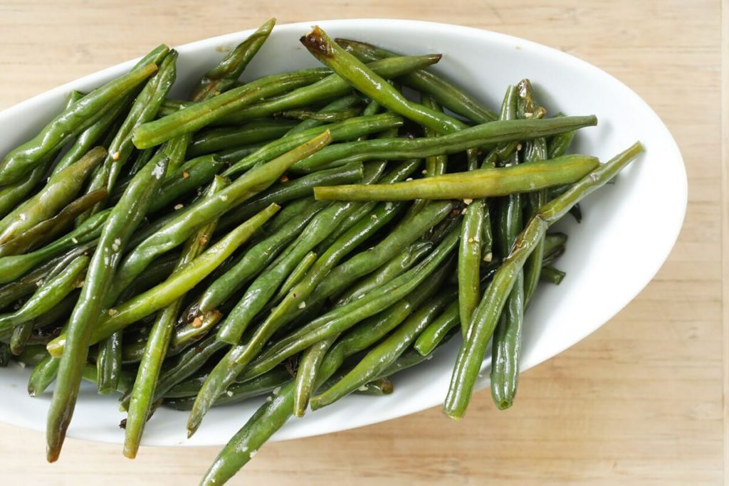 Garlicky Roasted Green Beans Recipe